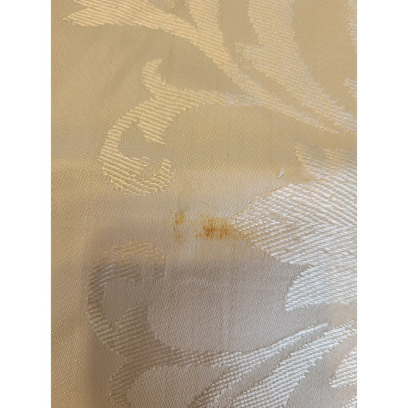 VTG White Damask Metallic Home Dining Tablecloth & Napkins 49.5"x48.5" & 12"x12" - Picture 12 of 13